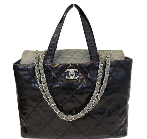 chanel tote bag returns.